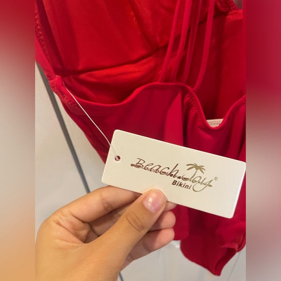 red one piece swimsuit with tags and liner - Picture 9 of 11